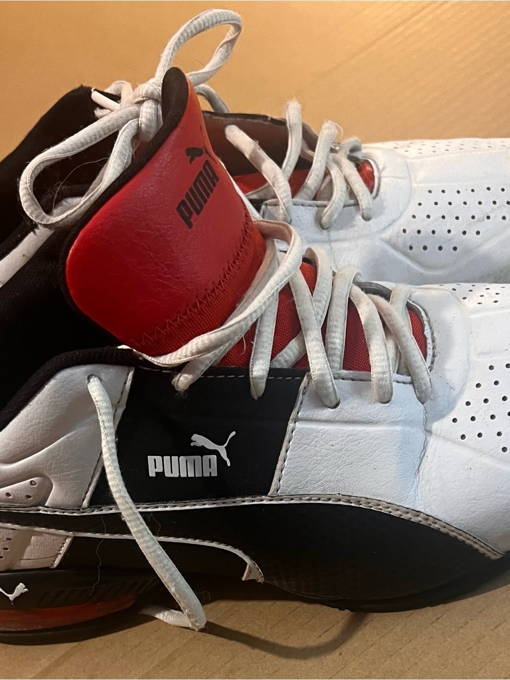 Puma Cell Surin 2 Men’s White Black Red Athletic Sneakers Size 8 Running Low Top